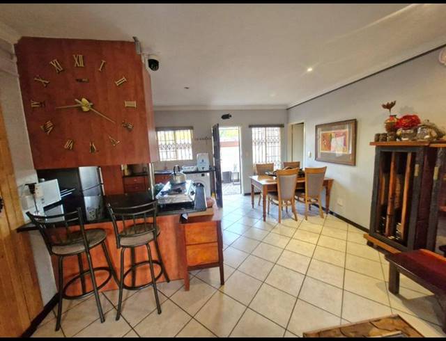 2 BEDROOM TOWNHOUSE FOR SALE IN ANNLIN